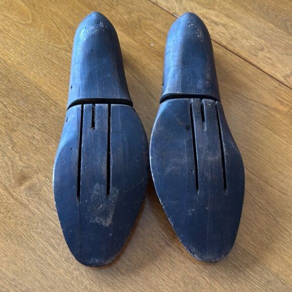 Vintage FootJoy display shoe trees - Picture 3 of 4